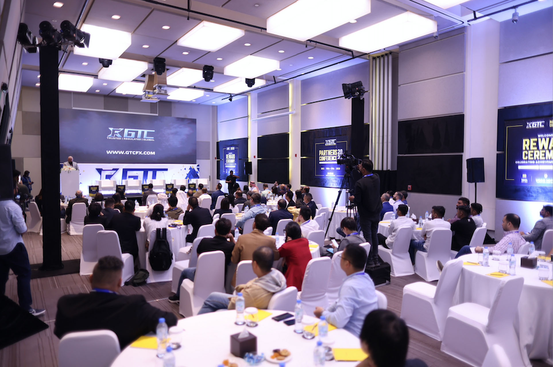 如何在外汇市场稳健增值？这份策略清单给你答案